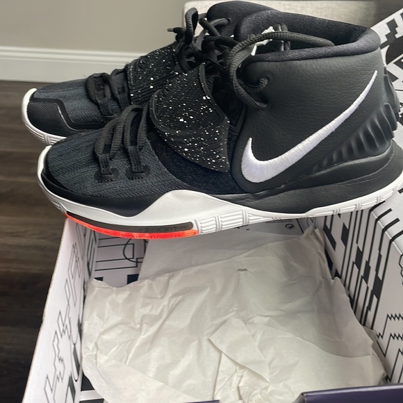 COPY - Nike Kyrie 6 Black White 2019 - Size 7 “NEW” - Picture 3 of 6